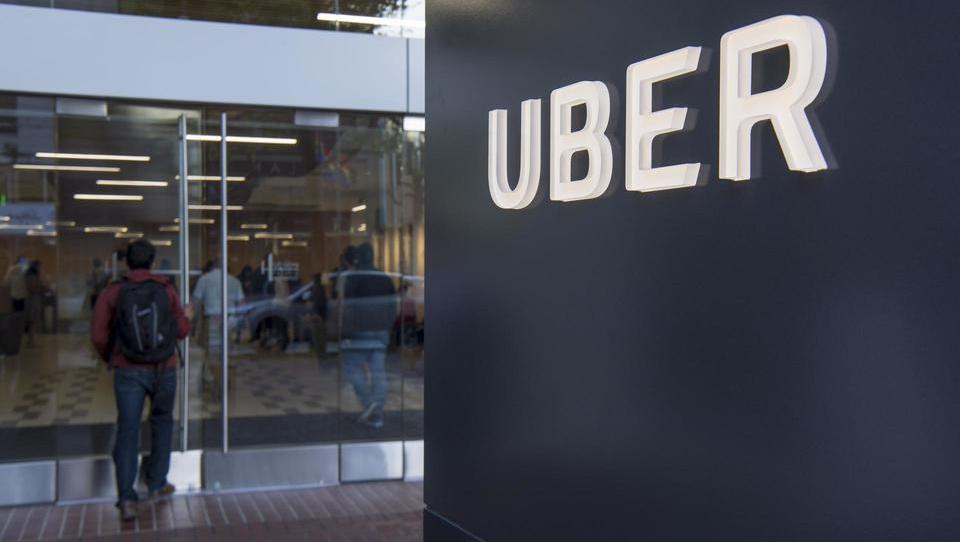 Waymo in Uber sta se poravnala v sporu o razvoju avtonomnih vozil