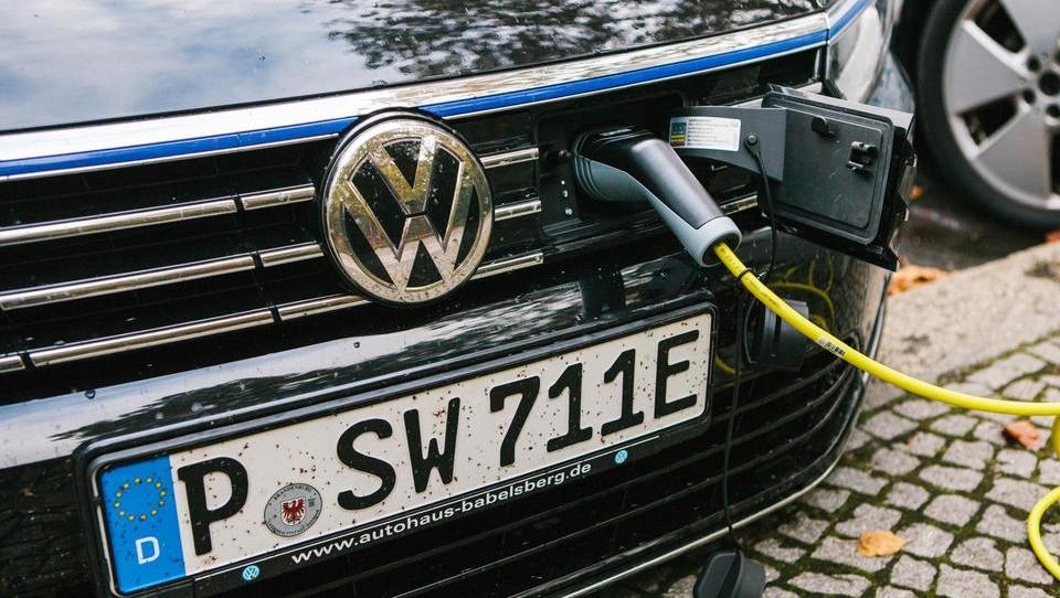 Volkswagen bo vložil štiri milijarde dolarjev v digitalizacijo