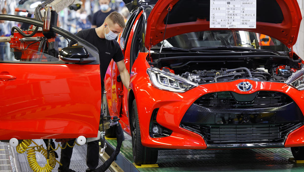 Toyota dobro v tujini, na domačem in severnoameriškem trgu pa slabše