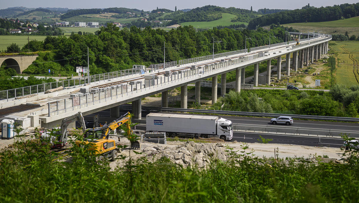 Prvi železniški viadukt brez ležišč v Sloveniji